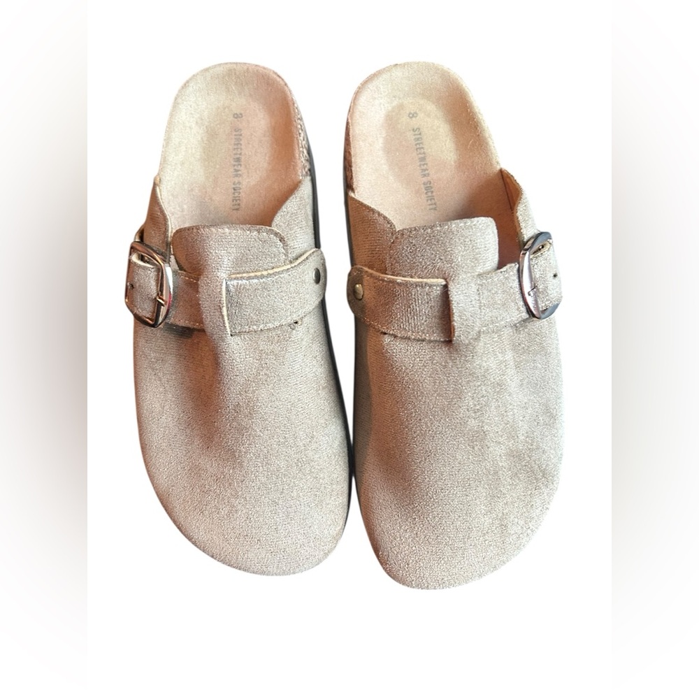 Streetwear Society Tan Mules with White Soles Platform Size 8